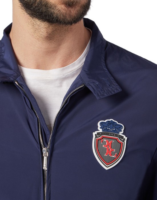 Товар синего цвета с внутренней стороны