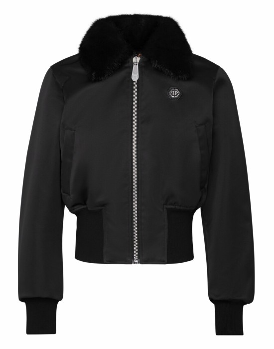 бомбер  по цене 112200 руб вид справа