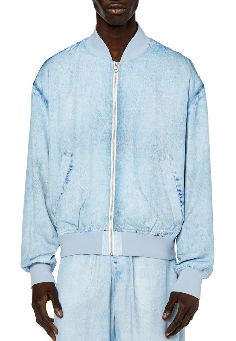 Товар голубого цвета с внутренней стороны