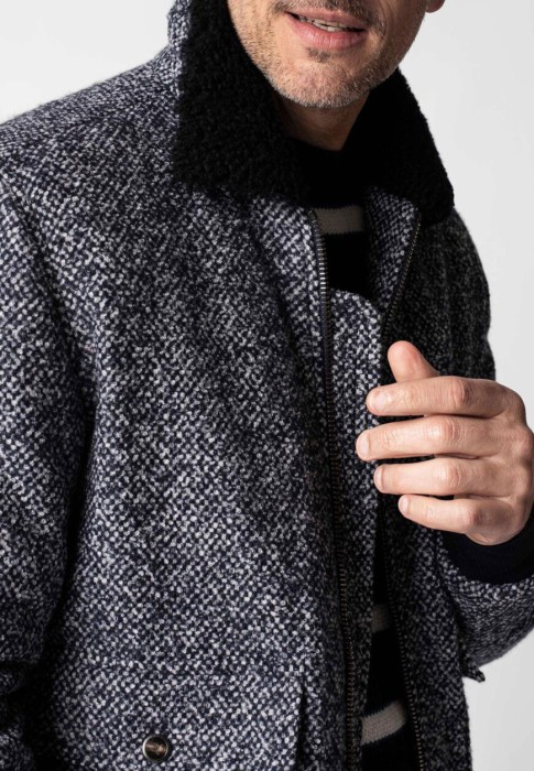 бомбер  из проверенных материалов спереди