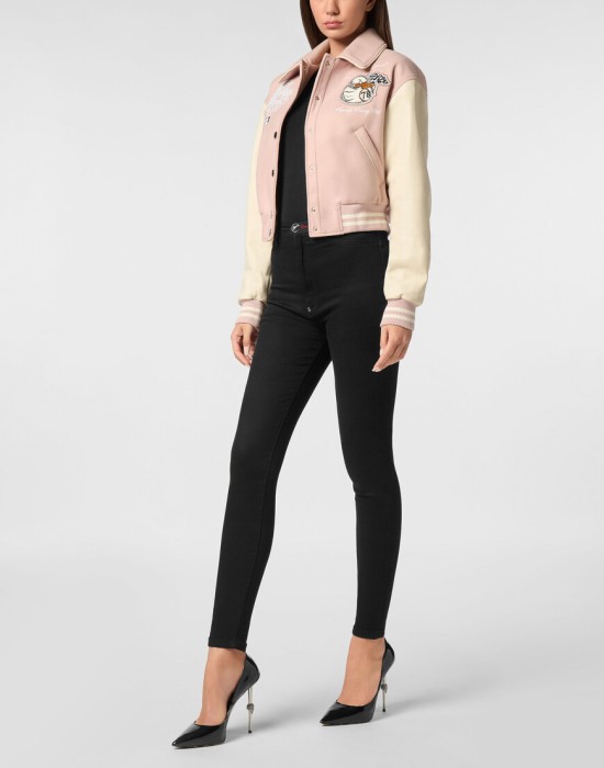 бомбер  по цене 143672 руб вид справа