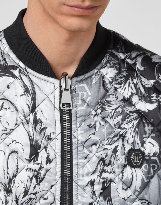 бомбер  из америки вид сбоку