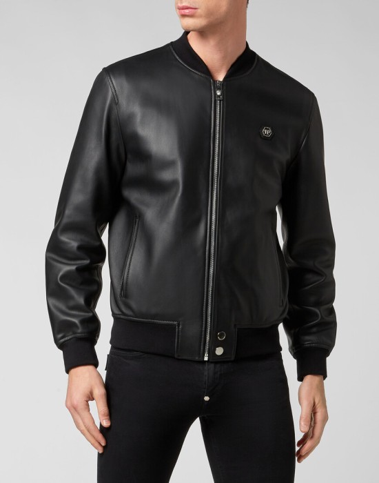 бомбер  по цене 149681 руб вид справа