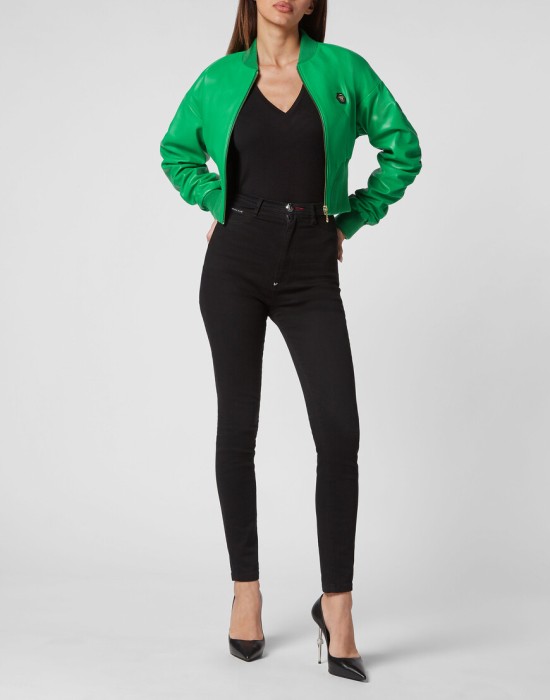 Товар зеленого цвета с внутренней стороны