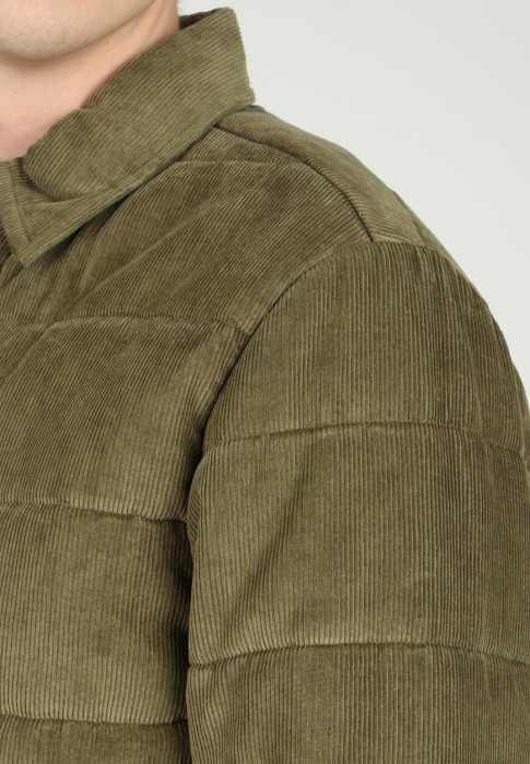 бомбер  универсального стиля с лицевой стороны