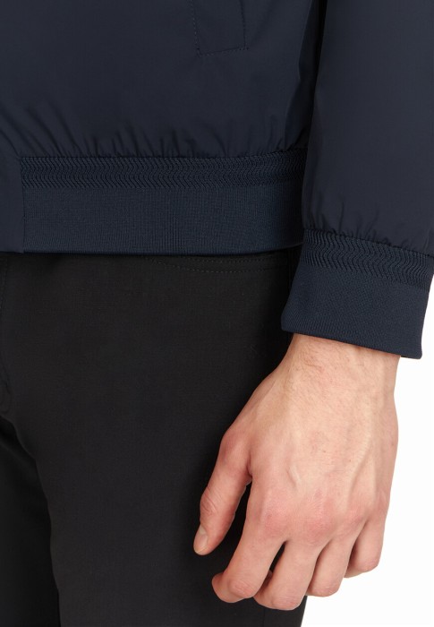 бомбер  из проверенных материалов спереди