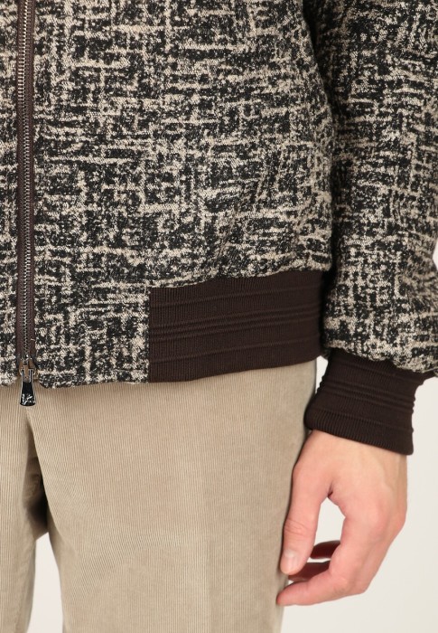 бомбер  из проверенных материалов спереди