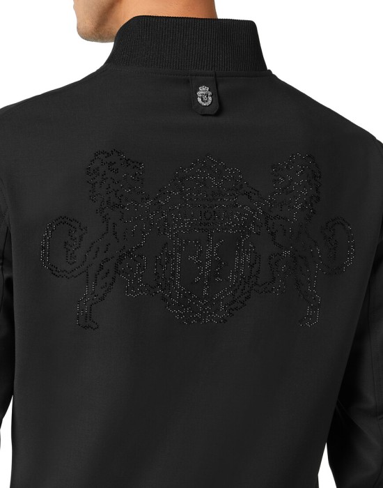 Товар черного цвета с внутренней стороны