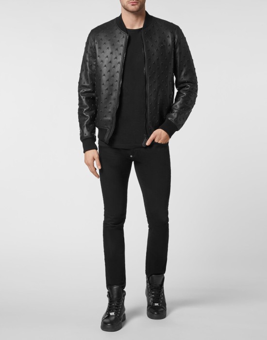 бомбер  по цене 352265 руб вид справа