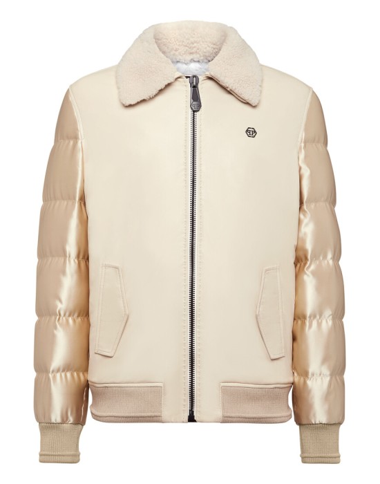 бомбер  по цене 195354 руб вид справа