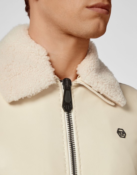 бомбер  из проверенных материалов спереди