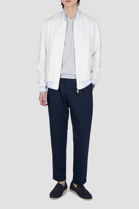 бомбер  из полиэстера спереди