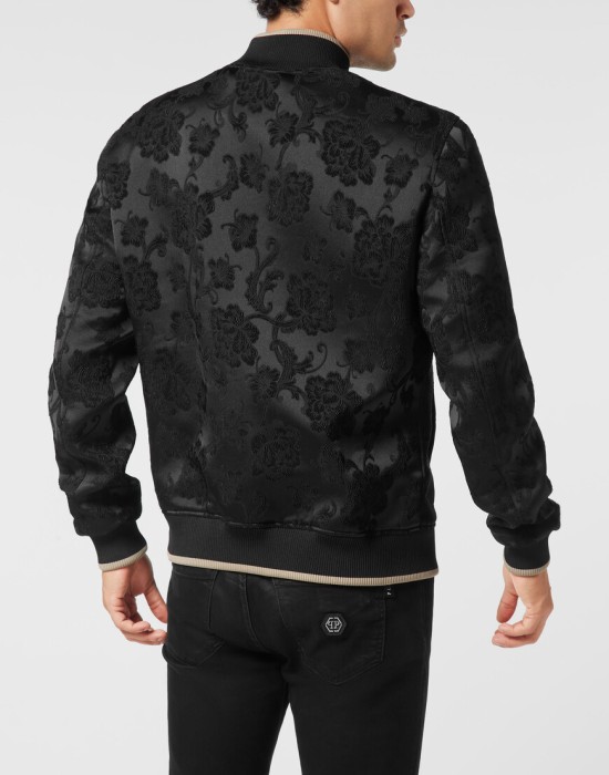 бомбер  из америки вид сбоку