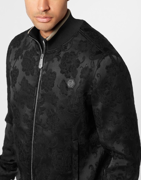 бомбер  из проверенных материалов спереди