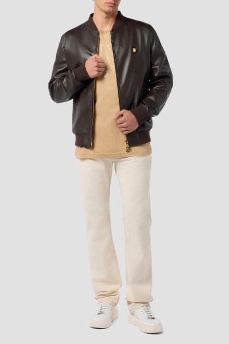 Товар коричневого цвета с внутренней стороны