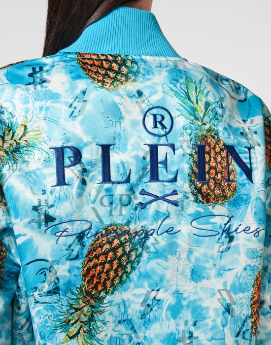 Продукция для женщин фото