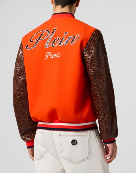 бомбер  из америки вид сбоку