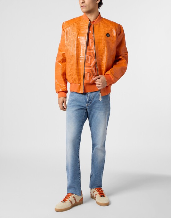 Товар оранжевого цвета с внутренней стороны