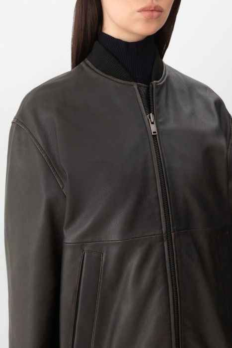 бомбер  из италии вид сбоку