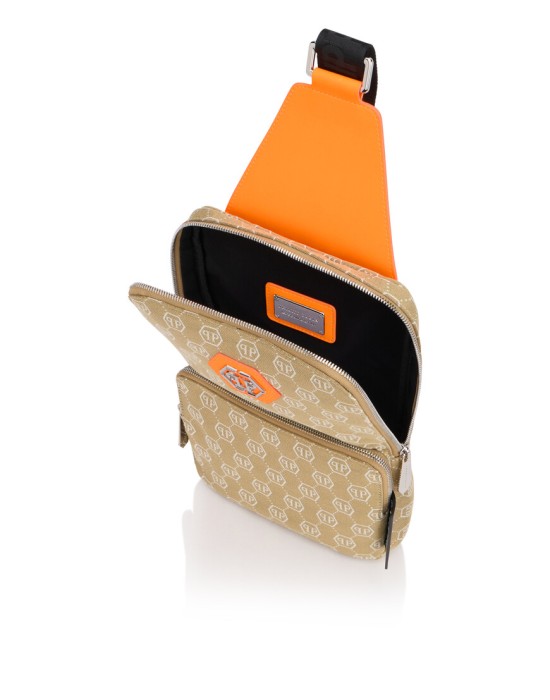 борсетка из проверенных материалов спереди