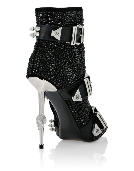 ботфорты  из проверенных материалов спереди