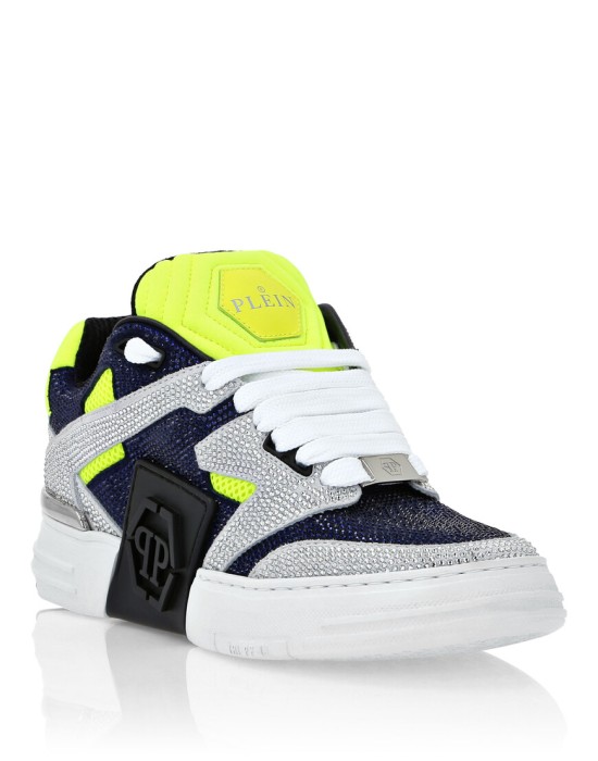 ботинки  от бренда philipp plein вид слева