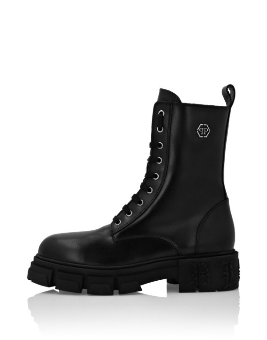 ботинки  из проверенных материалов спереди