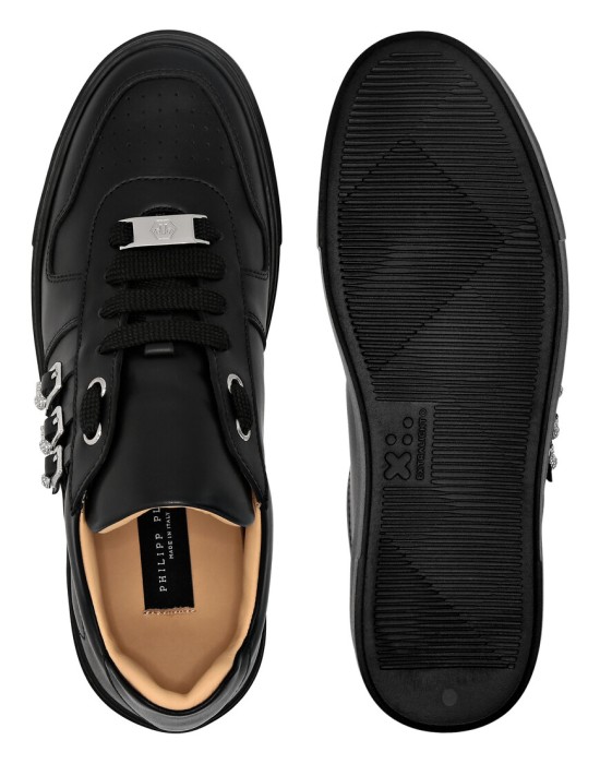 ботинки  по цене 27132 руб вид справа