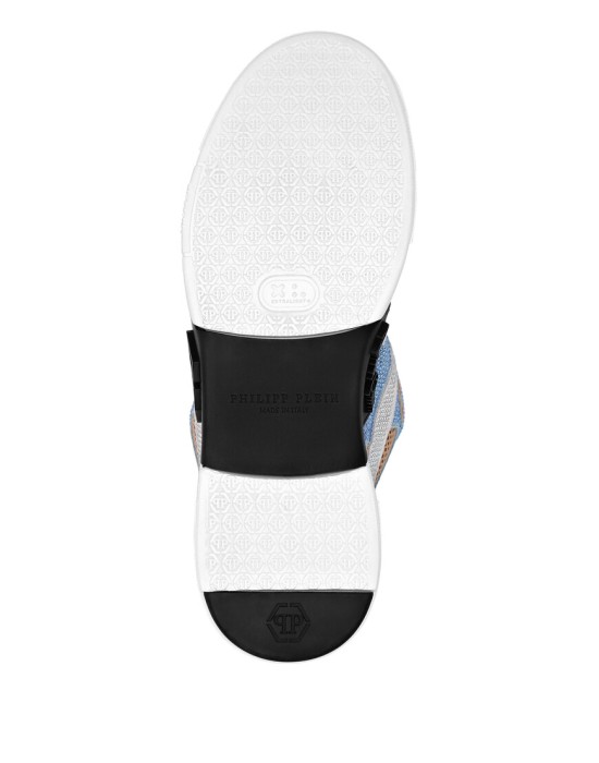 ботинки  по цене 57753 руб вид справа