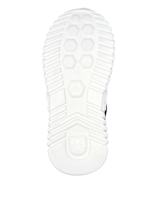 Товар белого цвета с внутренней стороны