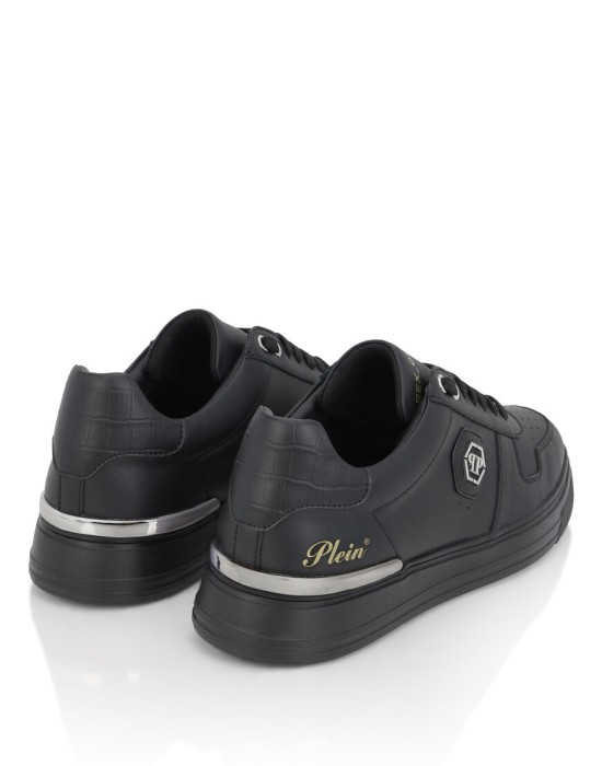 ботинки  для взрослого возраста с изнаночной стороны