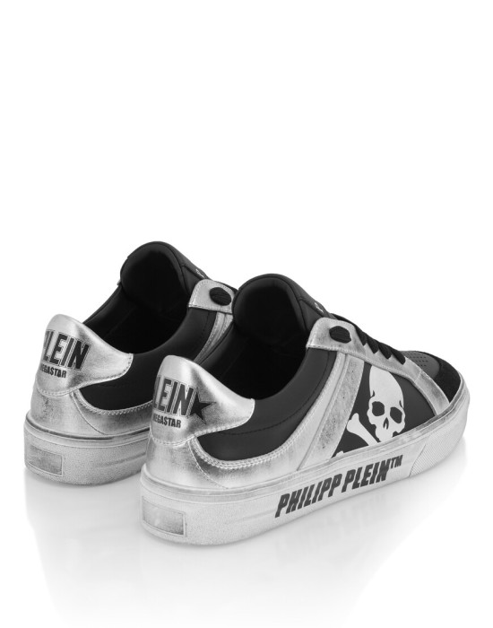 ботинки  для взрослого возраста с изнаночной стороны