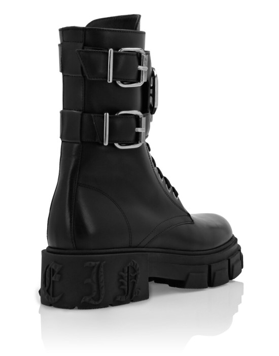 ботинки  по цене 44964 руб вид справа