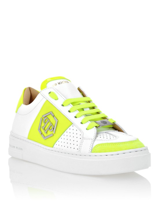 ботинки  от бренда philipp plein вид слева