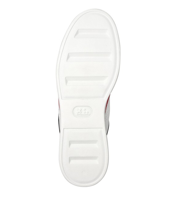 Товар красного цвета с внутренней стороны