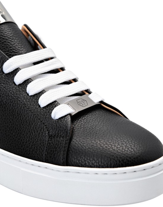 ботинки  из проверенных материалов спереди