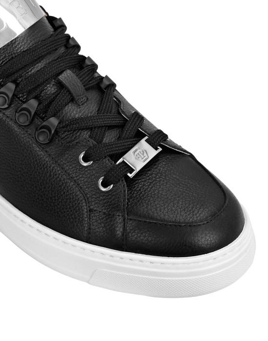 ботинки  из проверенных материалов спереди