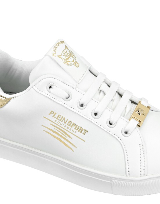 ботинки  из проверенных материалов спереди