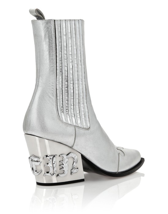 ботинки  по цене 46126 руб вид справа