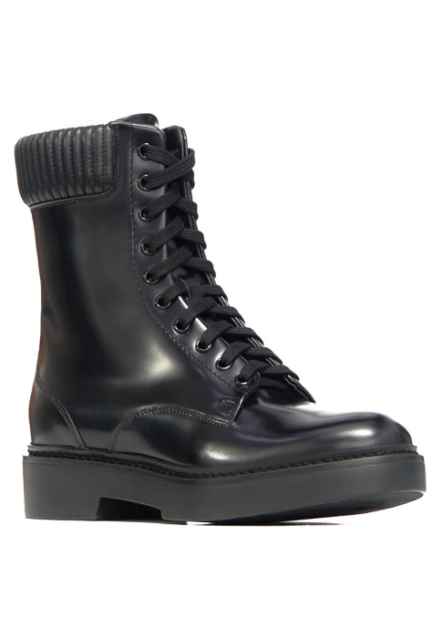 ботинки  от бренда santoni вид слева