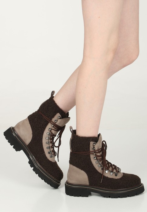 Продукция для женщин фото