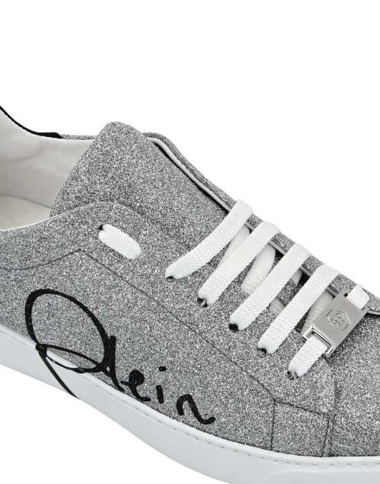 ботинки  из проверенных материалов спереди