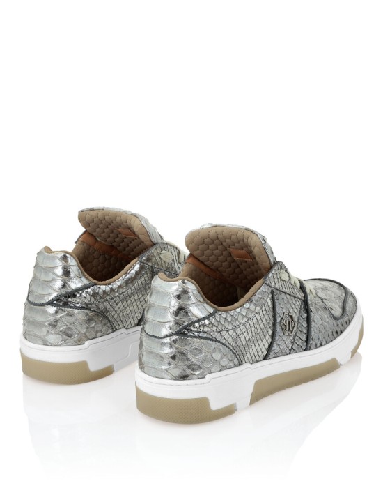 ботинки  классического стиля с лицевой стороны