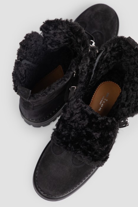 ботинки  для взрослого возраста с изнаночной стороны