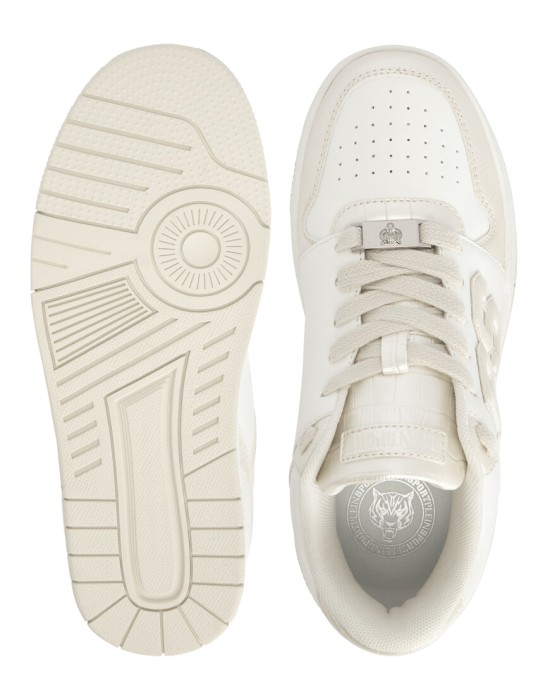 Товар белого цвета с внутренней стороны