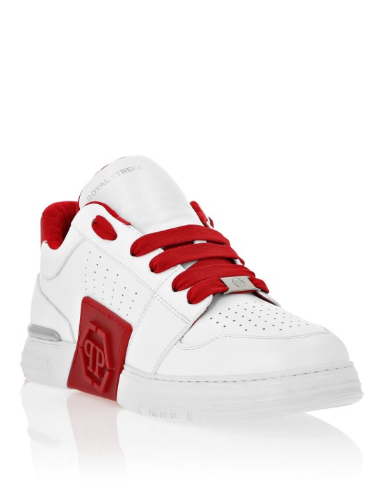 ботинки  от бренда philipp plein вид слева