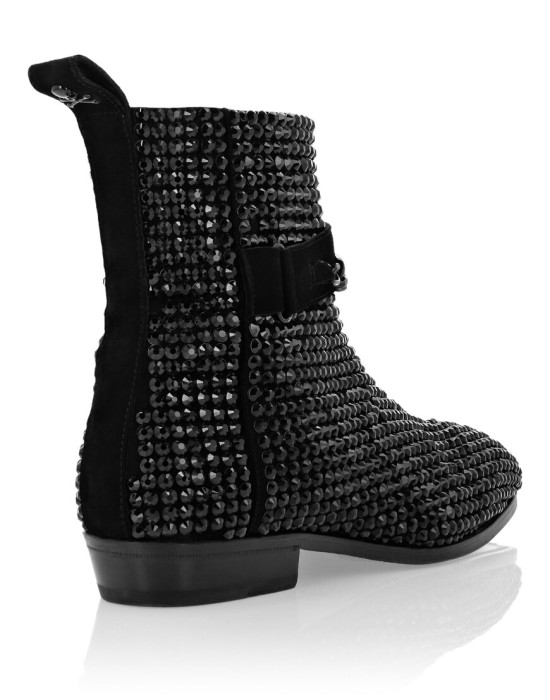 ботинки  по цене 155040 руб вид справа