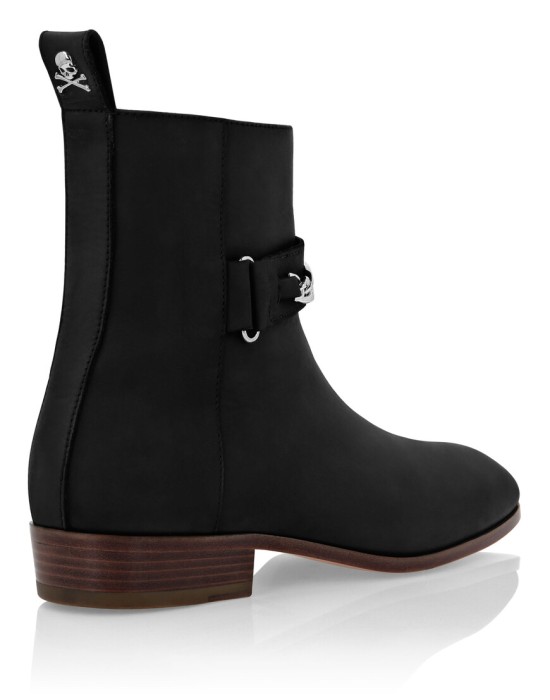 ботинки  по цене 44964 руб вид справа