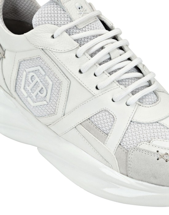 ботинки  из проверенных материалов спереди