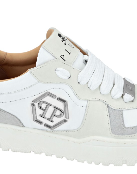 ботинки  из проверенных материалов спереди